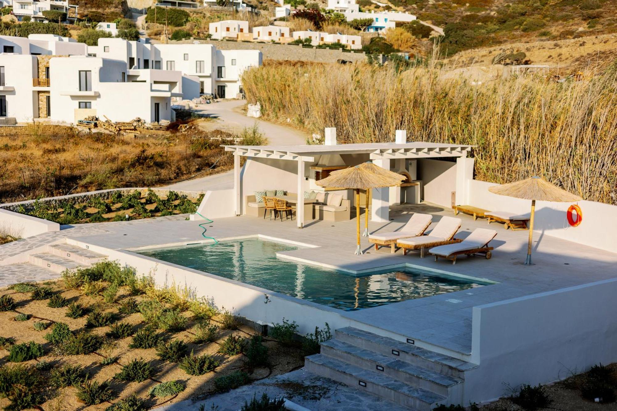 מיקרי ויגלה Villa Finest -Seaside Villa With Private Swimming Pool- מראה חיצוני תמונה