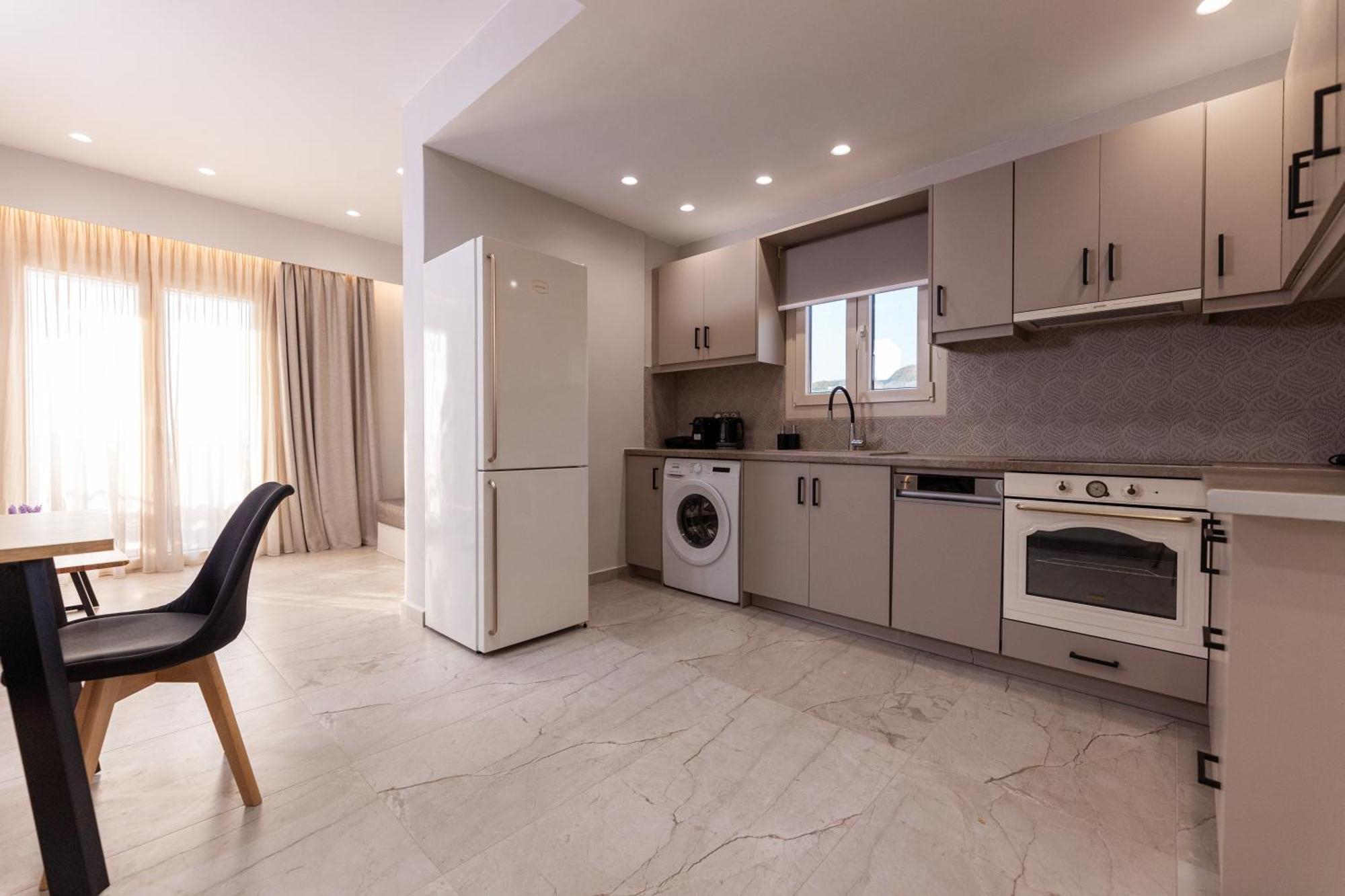 מיקרי ויגלה Villa Finest -Seaside Villa With Private Swimming Pool- מראה חיצוני תמונה