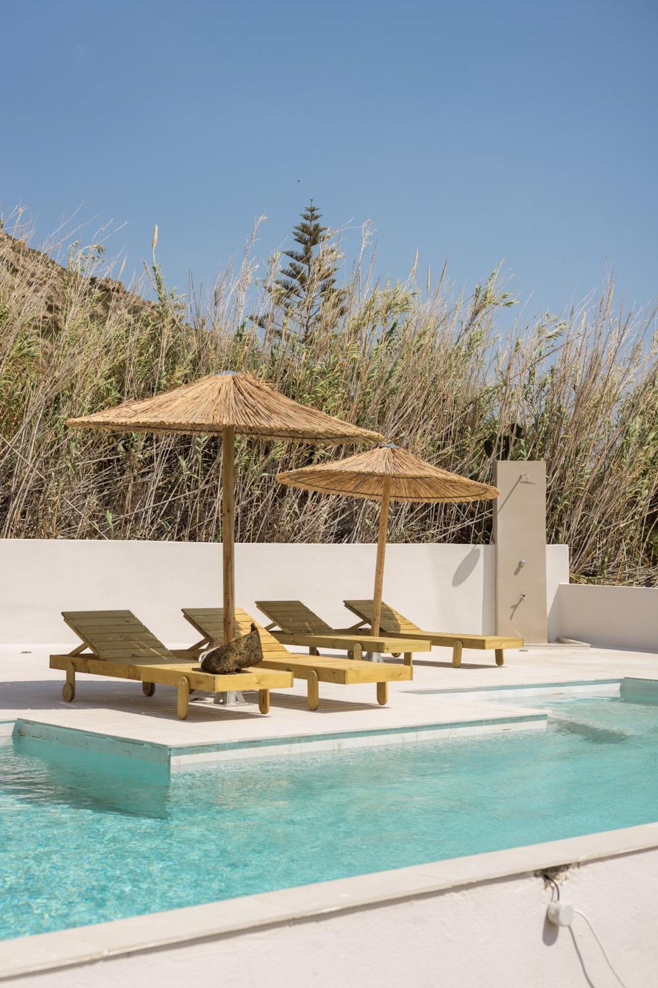 מיקרי ויגלה Villa Finest -Seaside Villa With Private Swimming Pool- מראה חיצוני תמונה