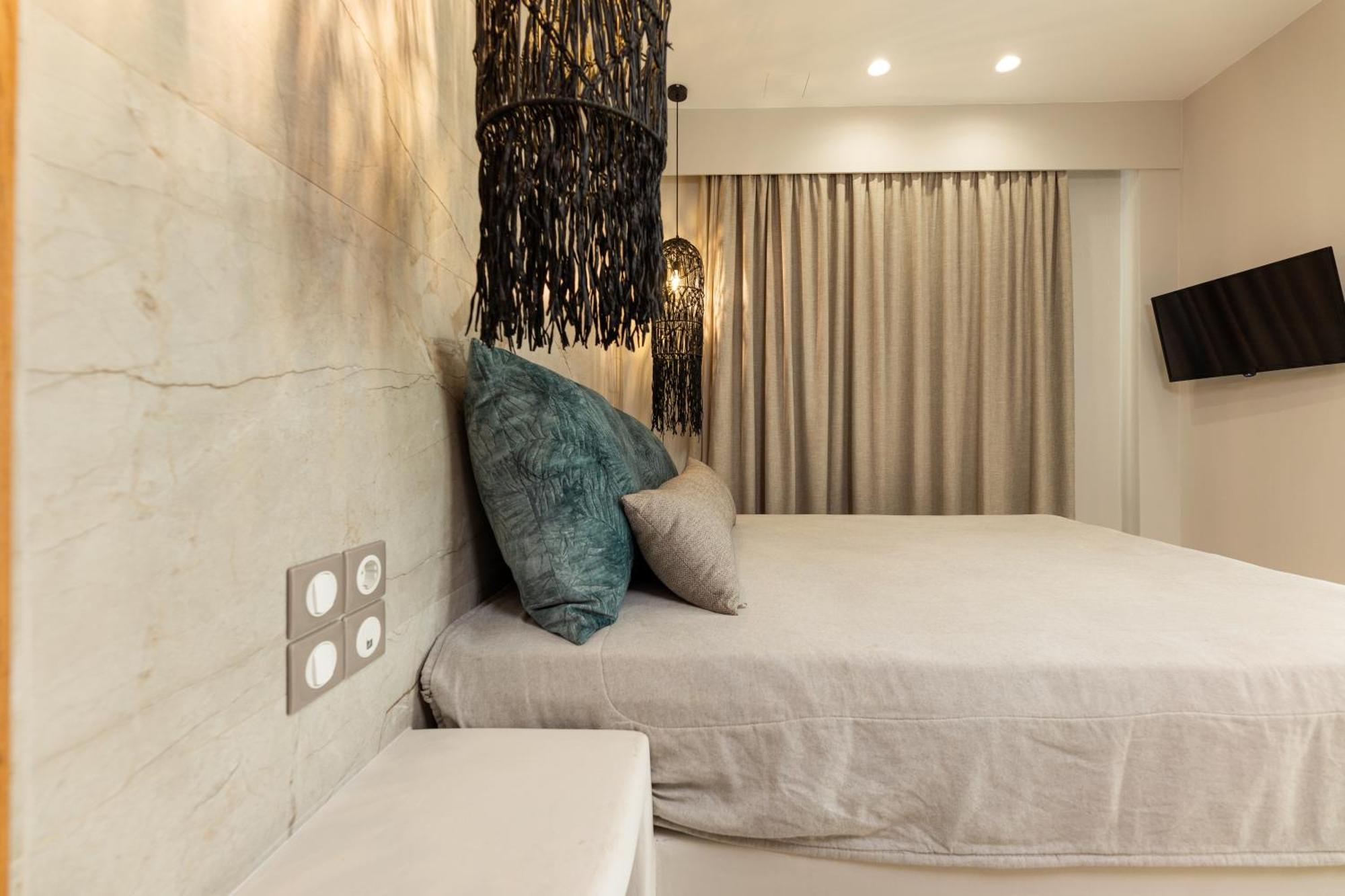 מיקרי ויגלה Villa Finest -Seaside Villa With Private Swimming Pool- מראה חיצוני תמונה